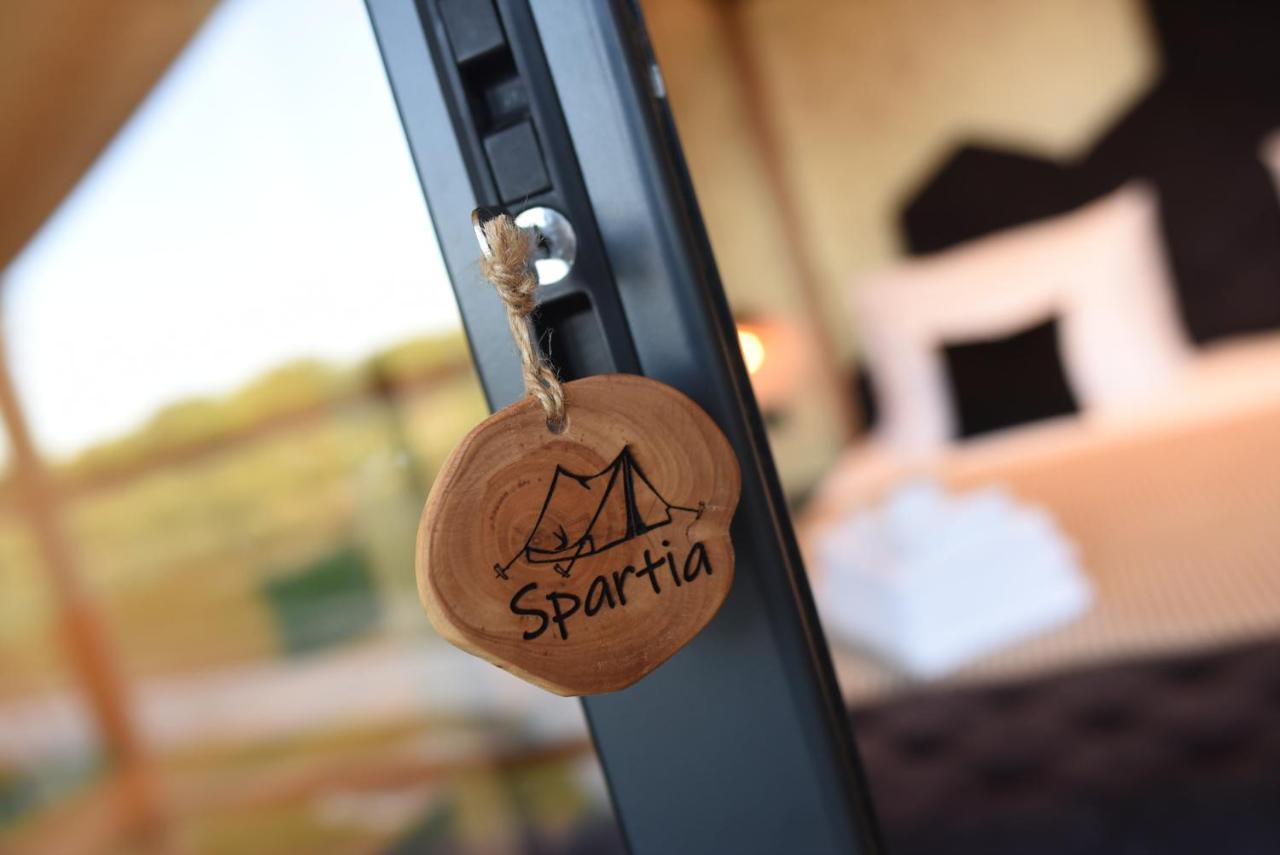 Floria Glamping Garden Campsite
