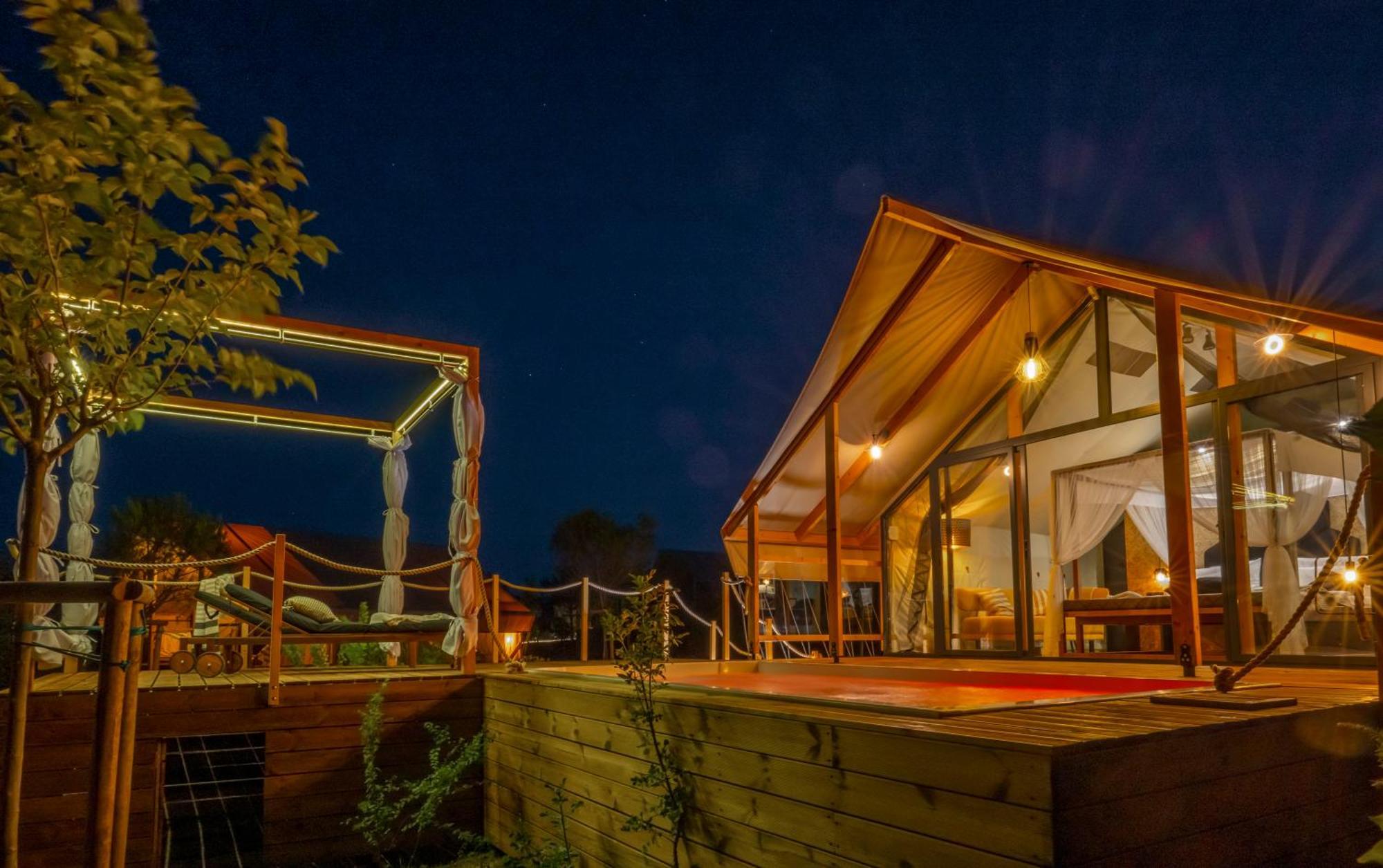 Campsite Floria Glamping Garden 4*
