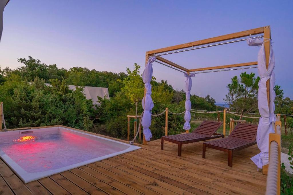 Campsite Floria Glamping Garden 4*
